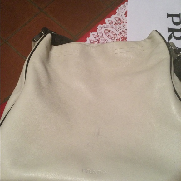 Prada Rare Shoulder Bag with hook & Loop closure - Picture 8 of 16